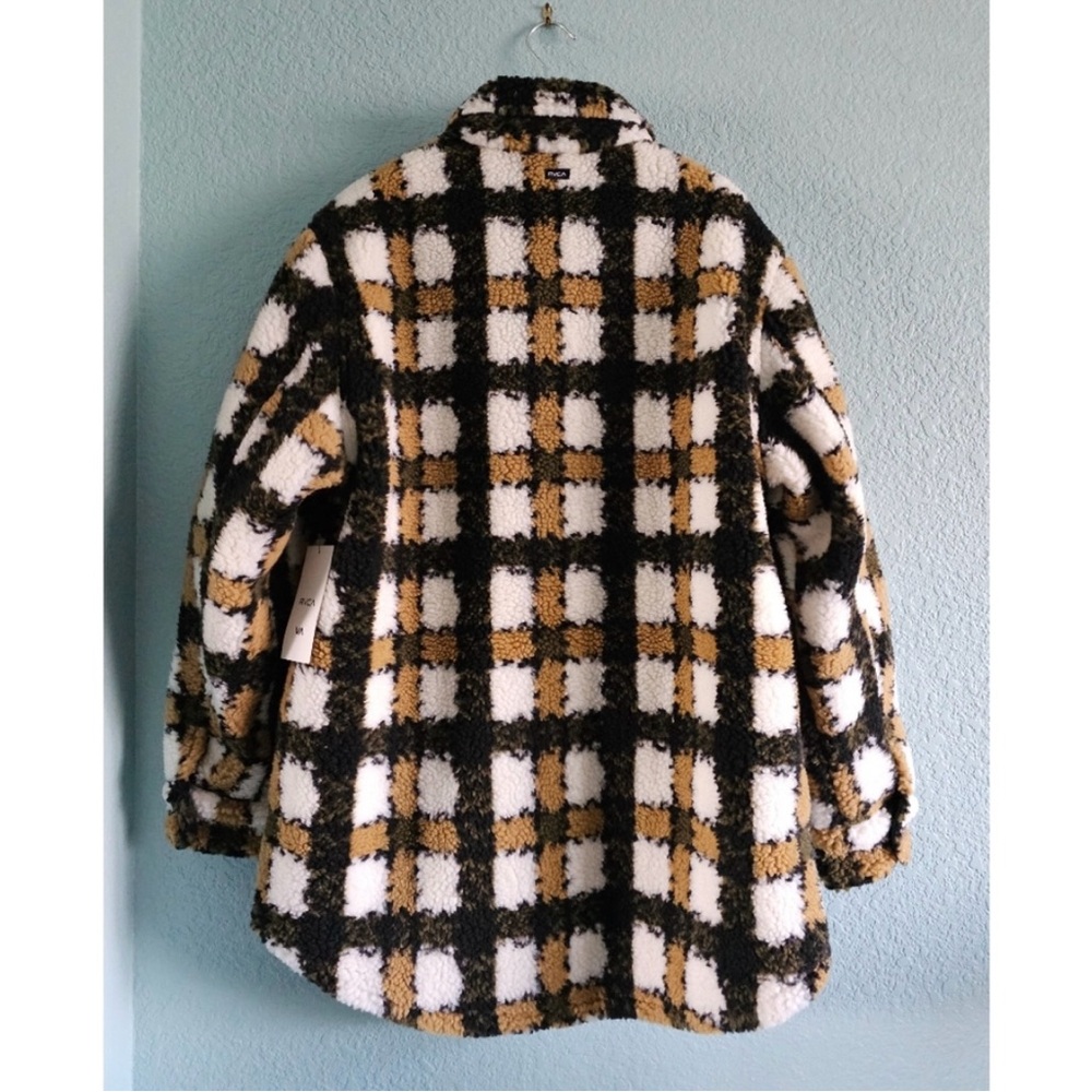 RVCA | NWT "Birdie" Plaid Faux Shearling Fleece Oversized Shirt Jacket - Picture 10 of 13